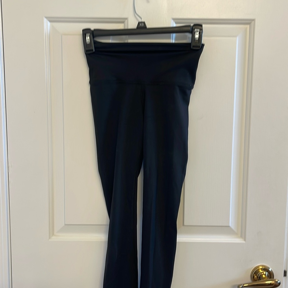 GILLY hicks leggings